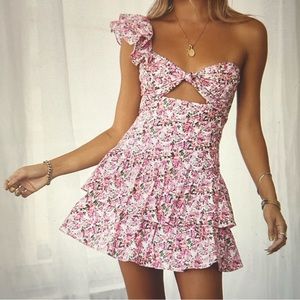 Hello Molly | Size 2 | Perfect condition & never worn